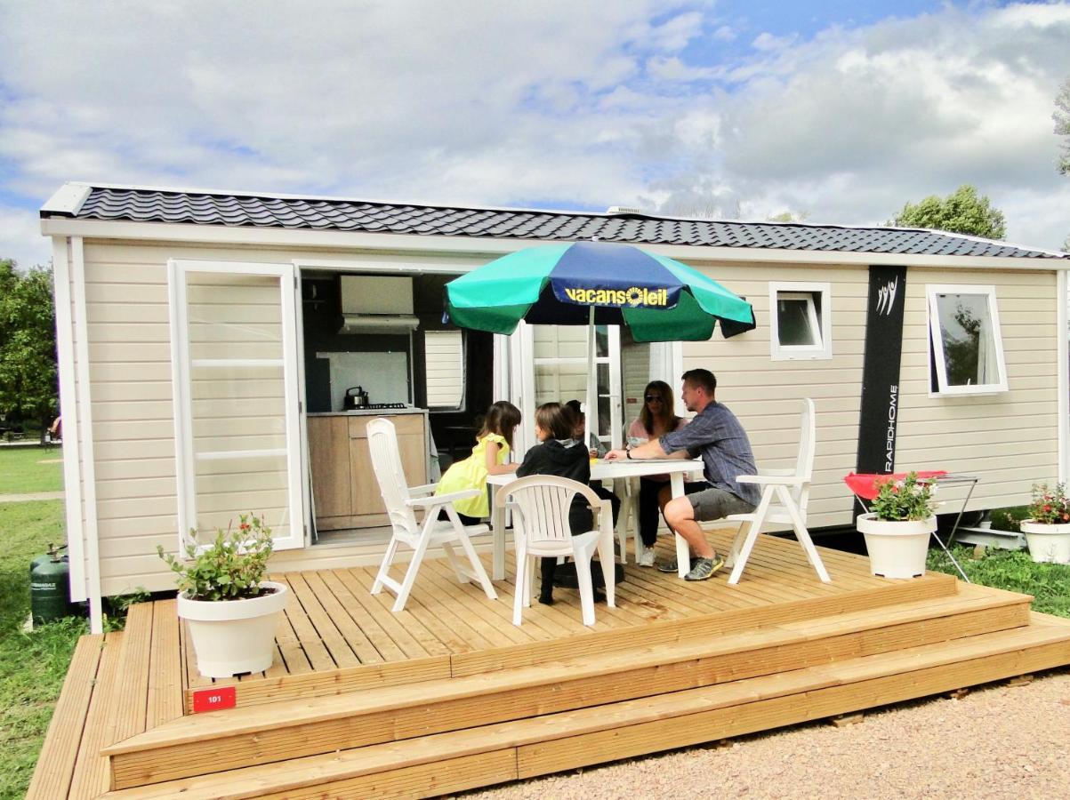 Camping Aux Rives Du Soleil ปงต์-เดอ-โวซ์ ภายนอก รูปภาพ