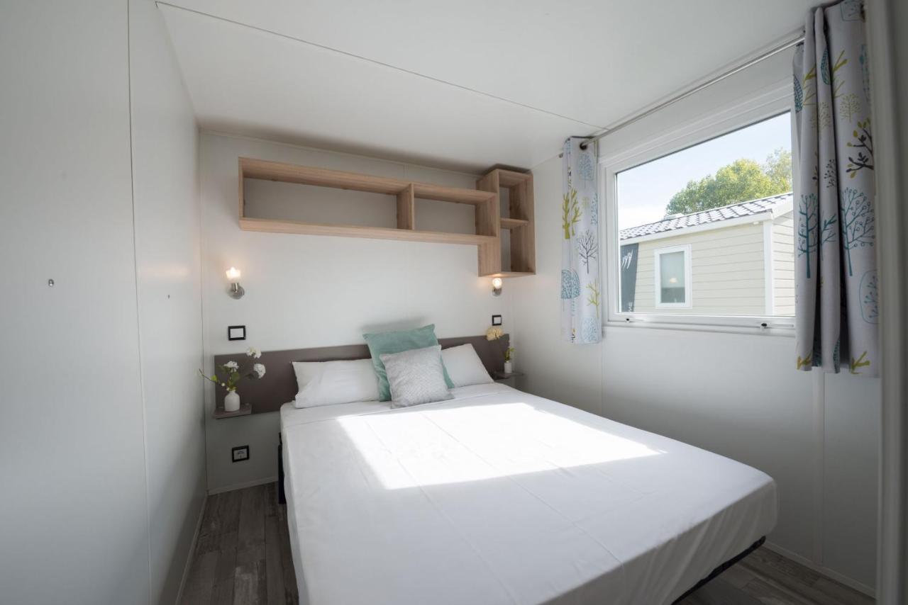 Camping Aux Rives Du Soleil ปงต์-เดอ-โวซ์ ภายนอก รูปภาพ