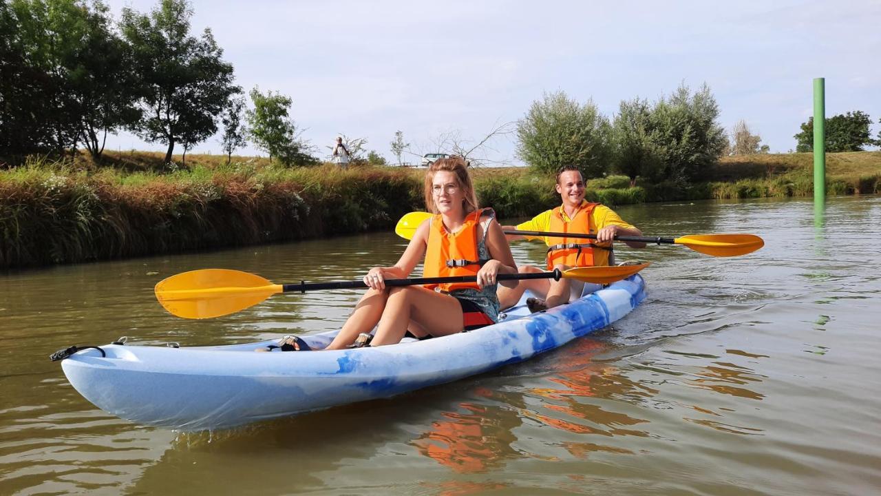 Camping Aux Rives Du Soleil ปงต์-เดอ-โวซ์ ภายนอก รูปภาพ